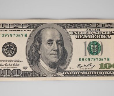 Czym jest inflacja i jak wpływa na życie w małych miastach